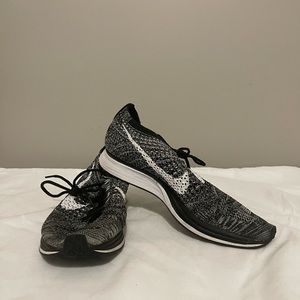 Nike flyknit racer size 6M/7.5W